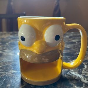 Universal Studios The Simpsons Homer Donut Holder Mug.